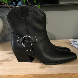 Open edit Black leather cowboy biker Ankle Boots